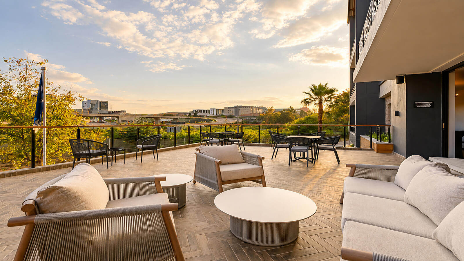 Menlyn Mix