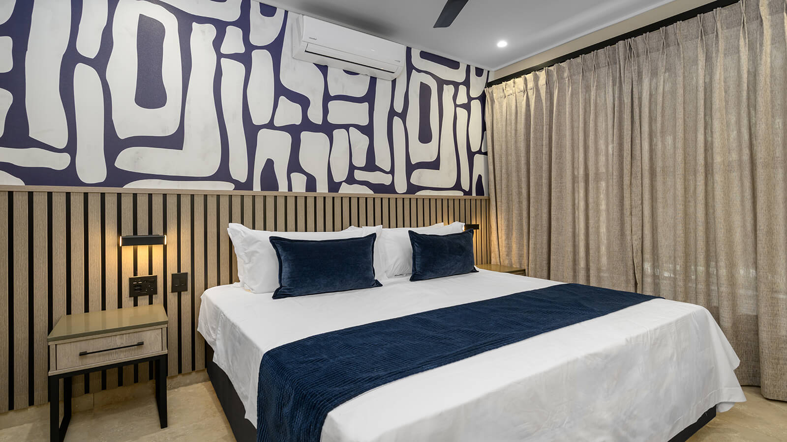 One Bedroom Apartment With Balcony