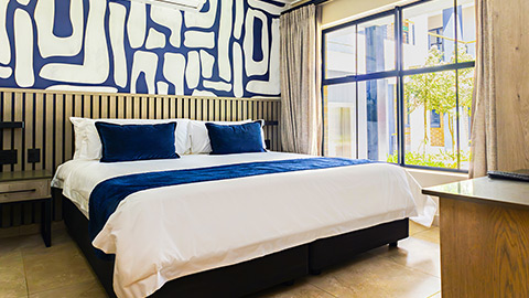 One Bedroom Apartment With Balcony