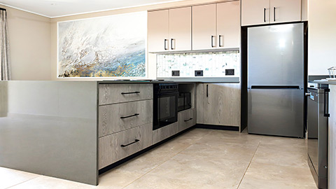 One Bedroom Luxury Apartment with Balcony