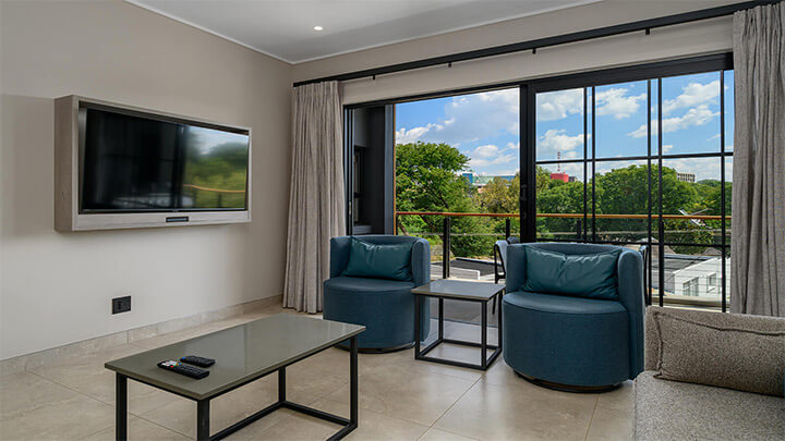 Three Bedroom Apartment With Balcony