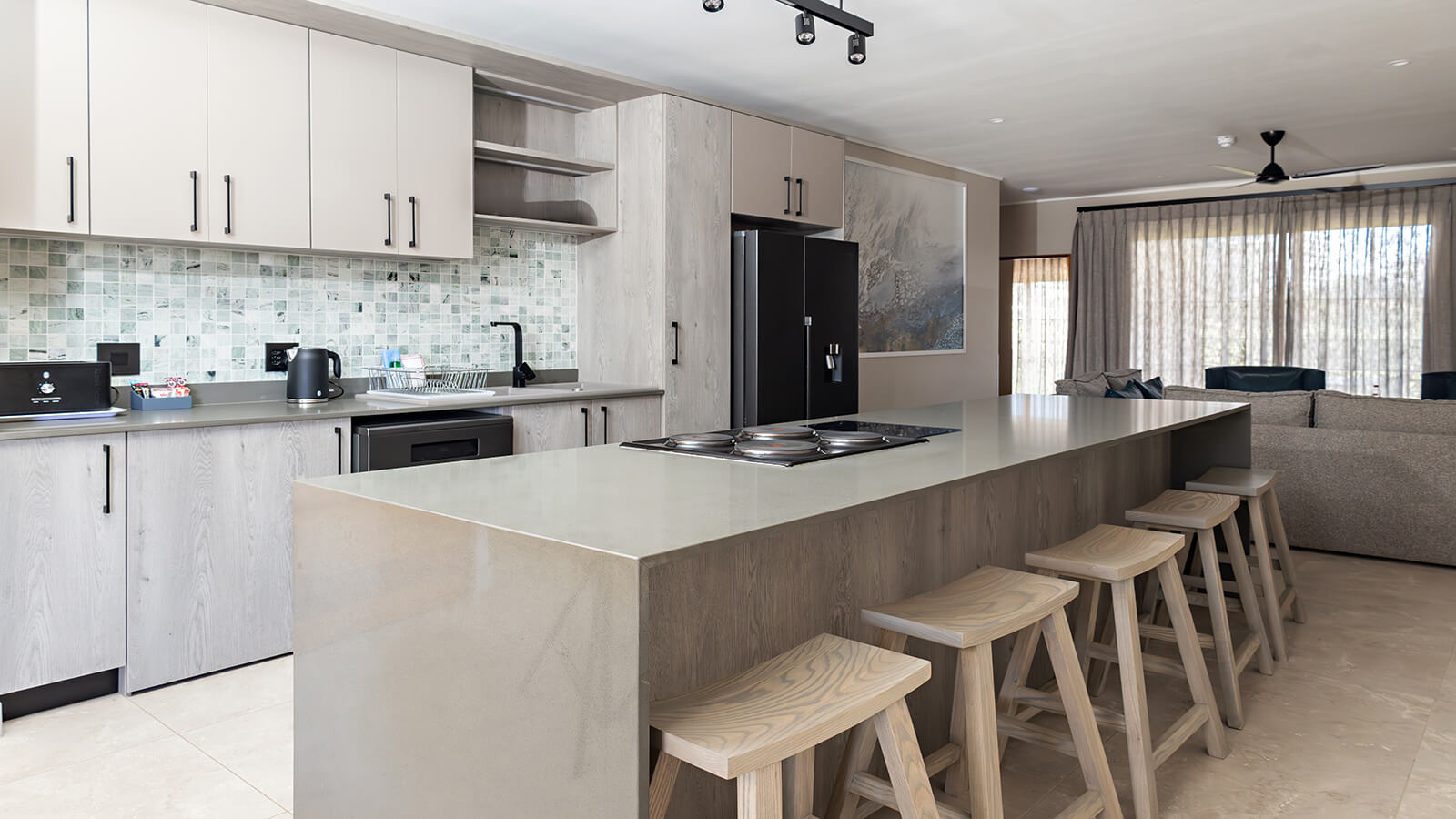 Three Bedroom Apartment With Balcony