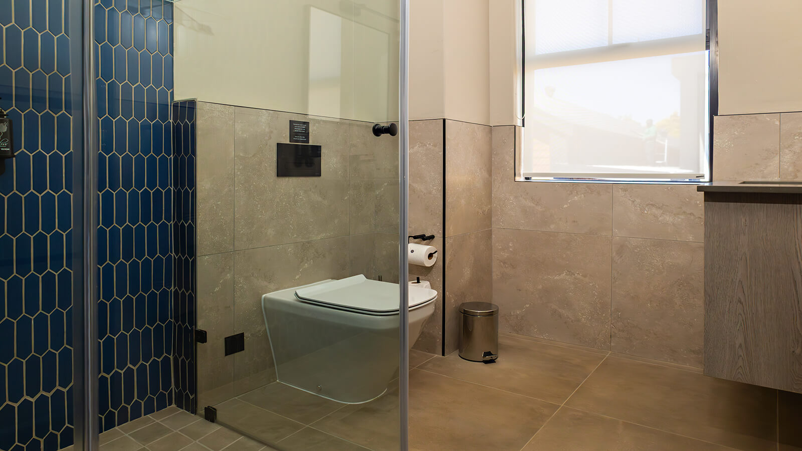 Three Bedroom Apartment With Balcony