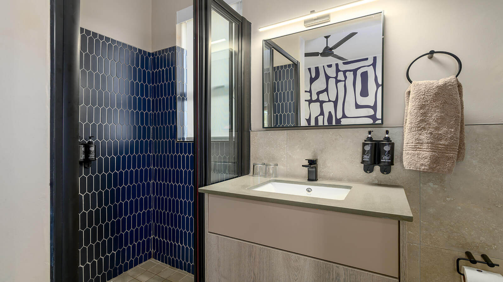 Three Bedroom Apartment With Balcony