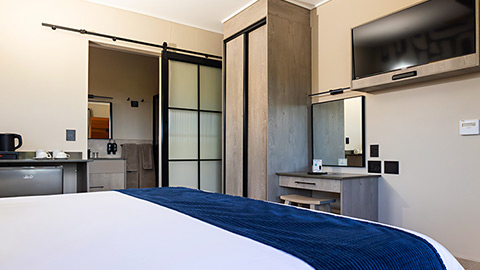 Three Bedroom Apartment With Balcony